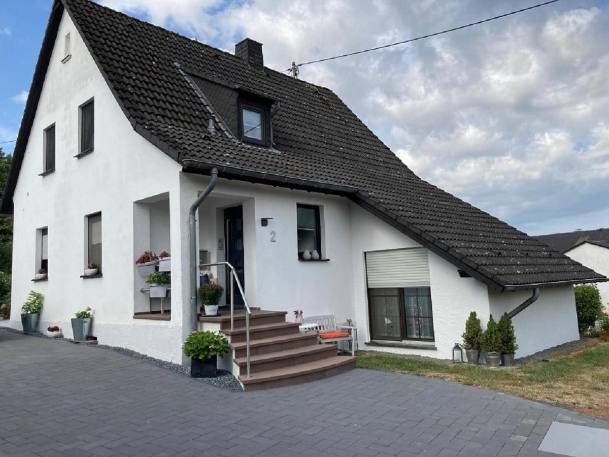Kleine Auszeit, Schoene Neue Ferienwohnung Bitburg Dış mekan fotoğraf